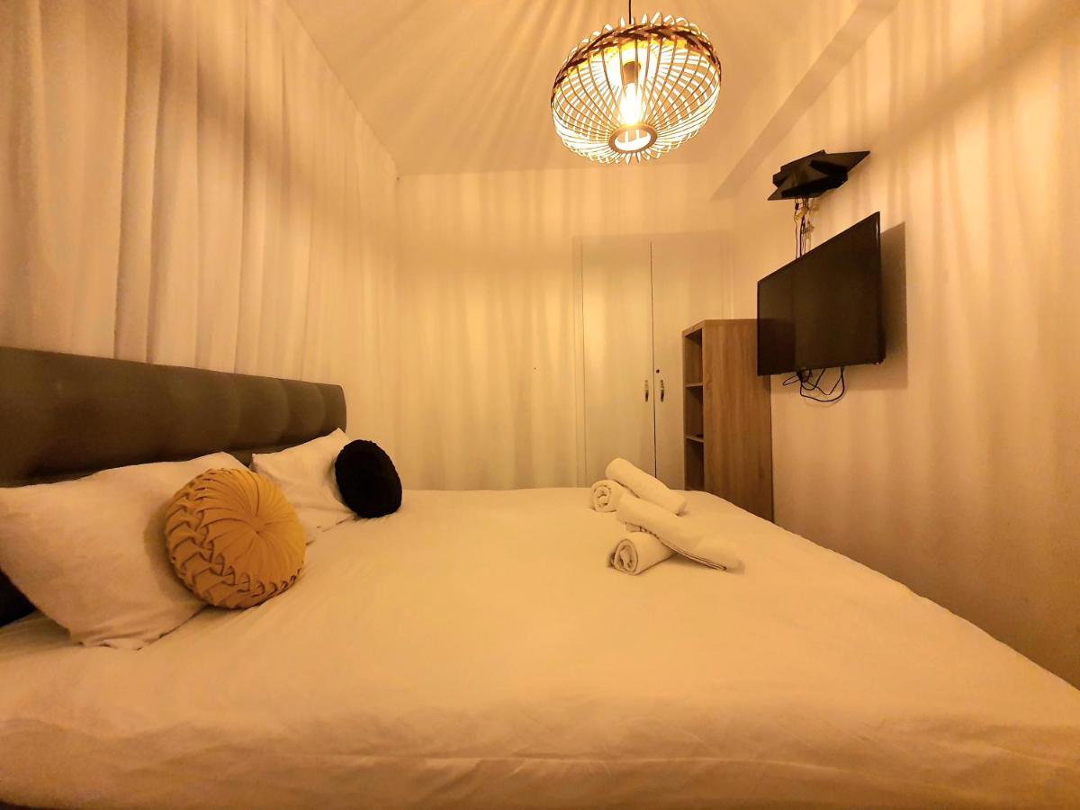 Barak Royal Suites 52 Garden - חמש דקות מהים ומהטיילת Eilat Kültér fotó