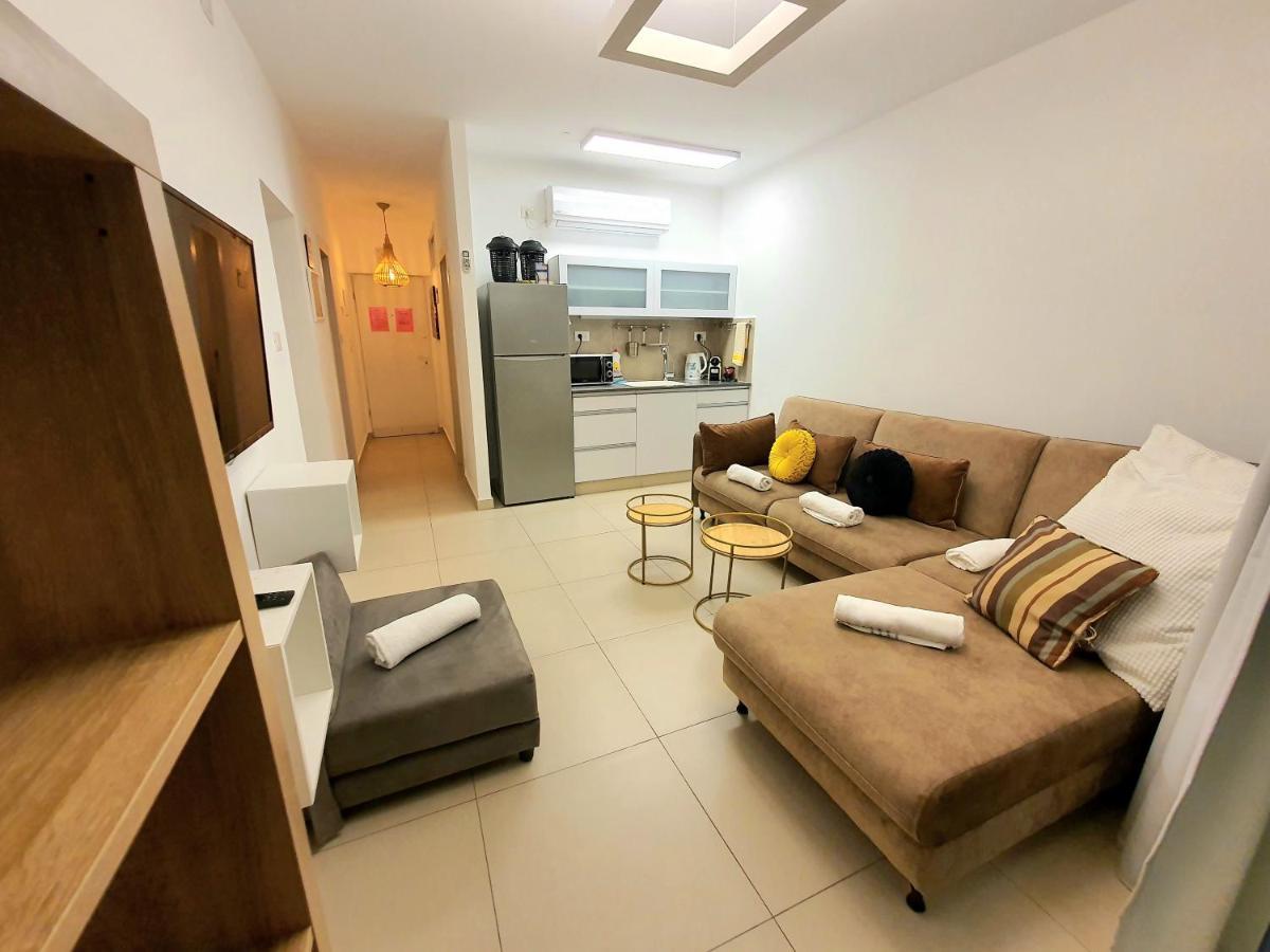 Barak Royal Suites 52 Garden - חמש דקות מהים ומהטיילת Eilat Kültér fotó