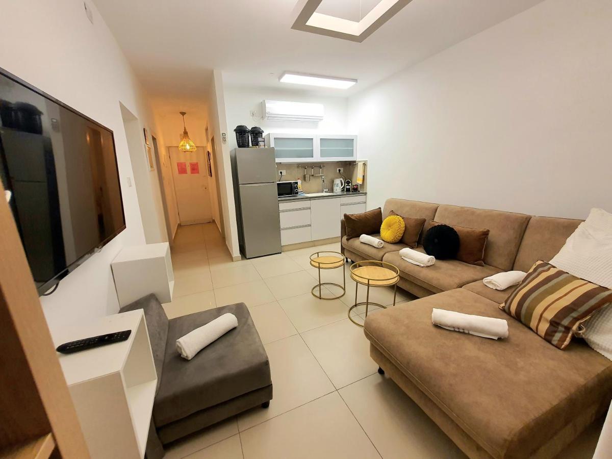 Barak Royal Suites 52 Garden - חמש דקות מהים ומהטיילת Eilat Kültér fotó